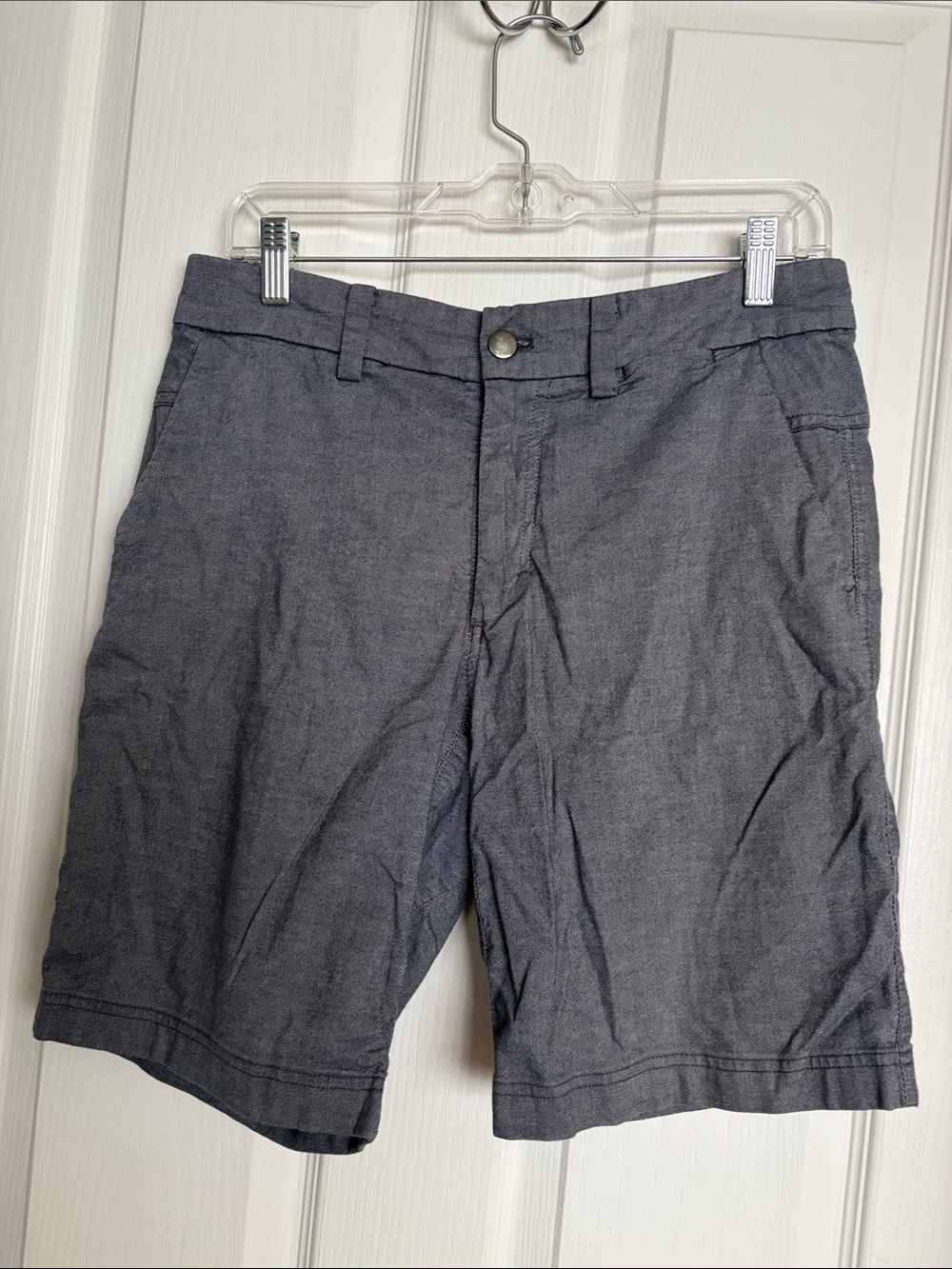 lululemon athletica Men's Charcoal Gray Flat-Front Shorts